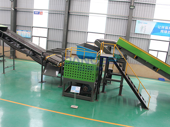 Plastic Waste Shredding Processing Line